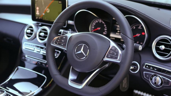 Benz 5座